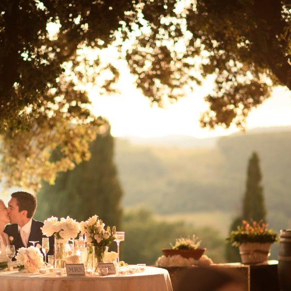 TV Hair and Make Up Artist - Cat Legg