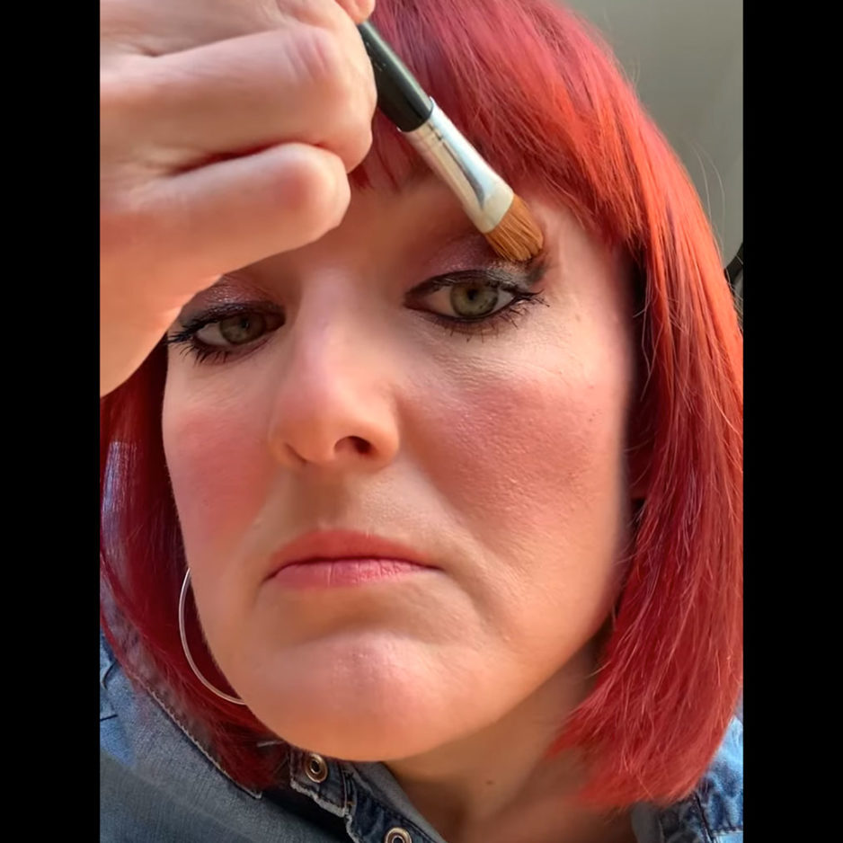 How to Create a Smoky Eye